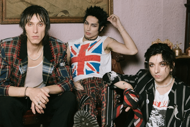 Palaye Royale