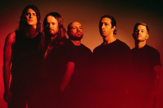 Bilde av Fit for a king